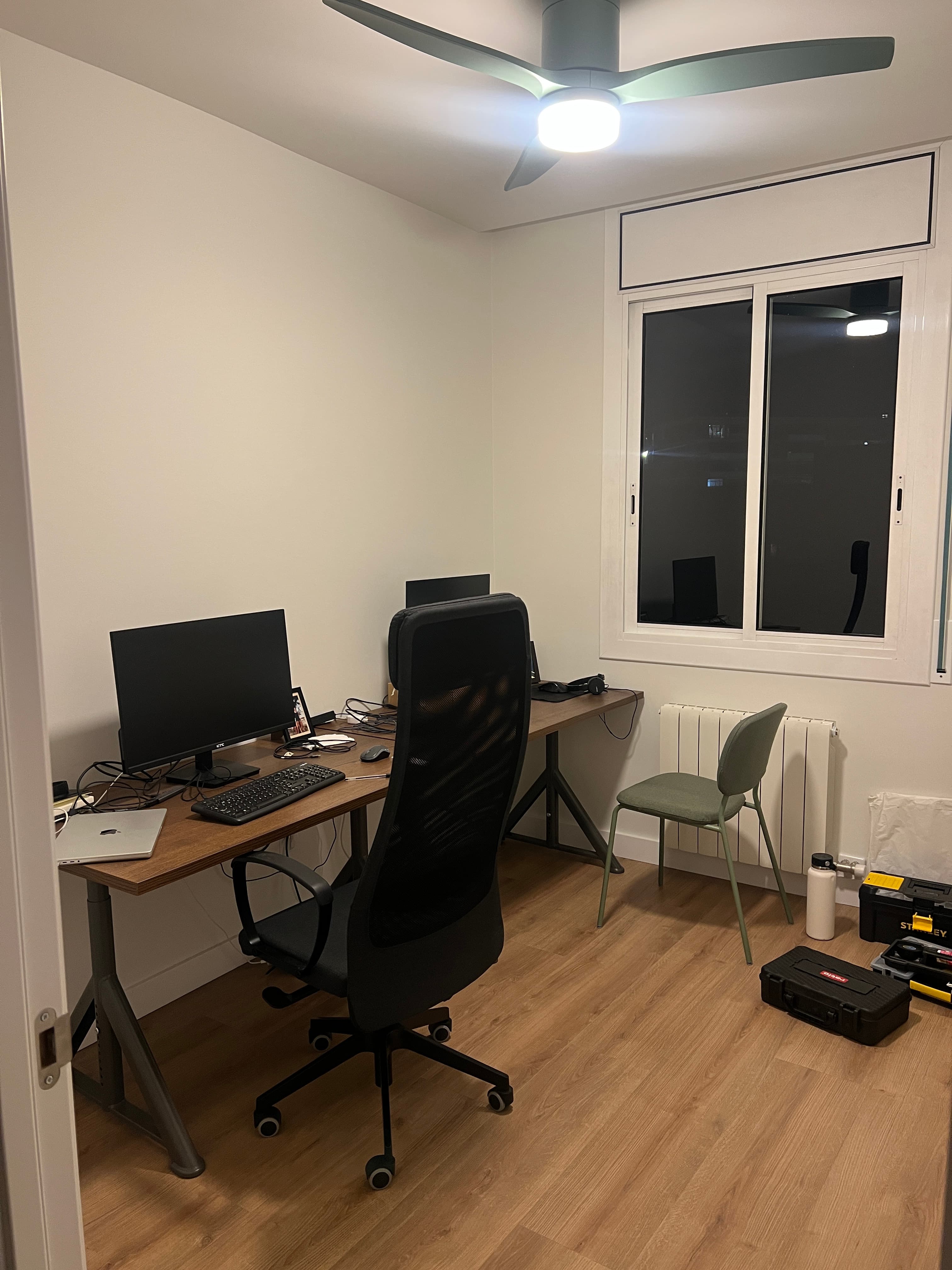 Cozy modern apartment in Barcelona — 2-bedroom apartment in Barcelona, Spain (photo 4 of 4)