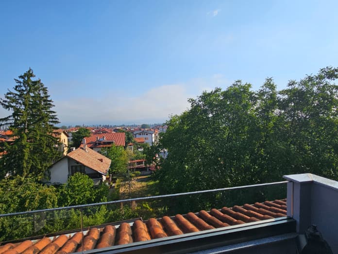 Mountains, lakes, forests and rivers (and skiing) — 1-bedroom apartment in Bansko, Bulgaria (photo 15 of 15)